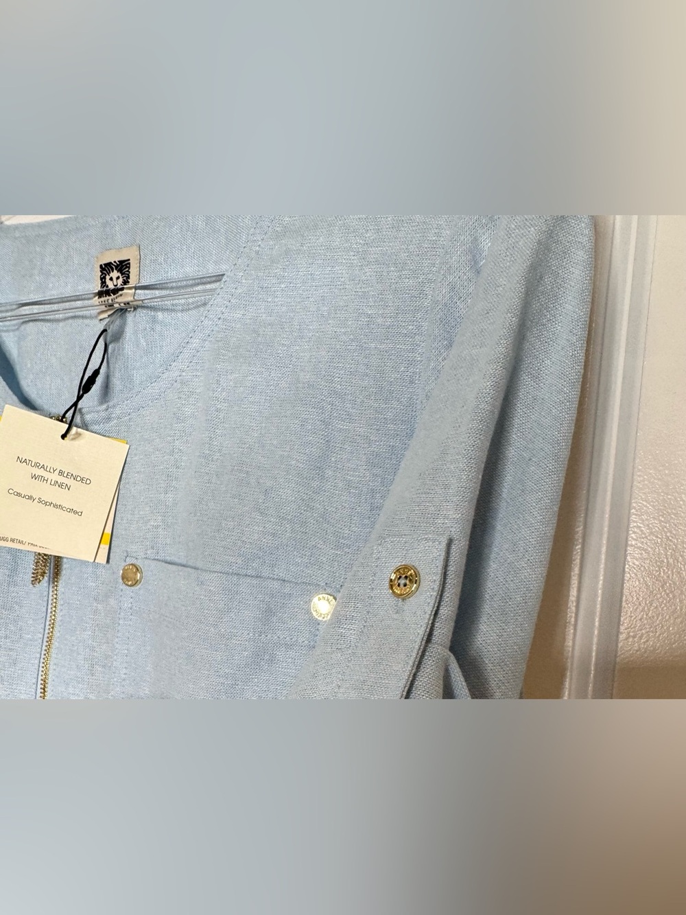Anne Klein Light Blue V-Neck Roll-Sleeve Tunic Blouse linen blend size MD gold - Picture 3 of 7